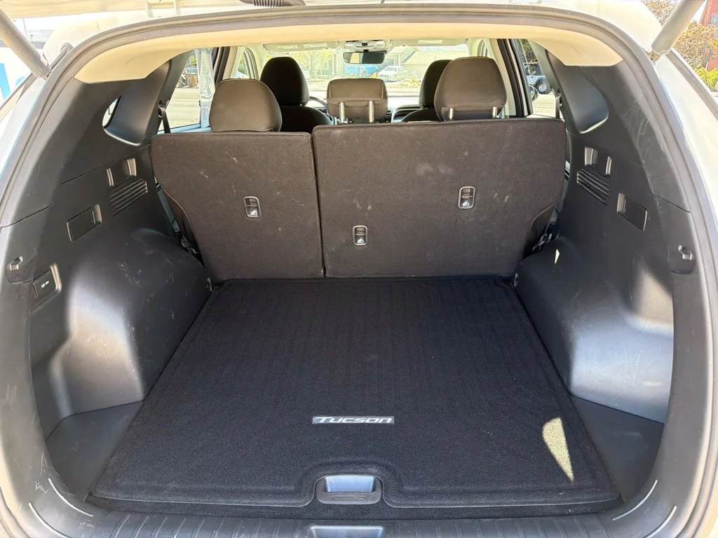 Used 2022 Gray Hyundai SEL image 24