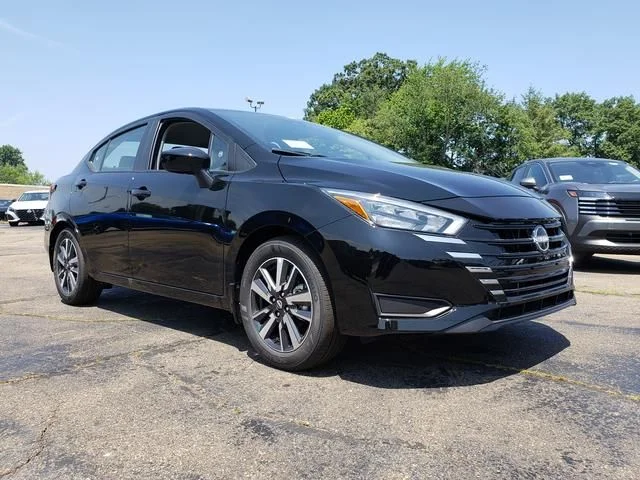 2025 Nissan Versa Sedan SV - Photo 8