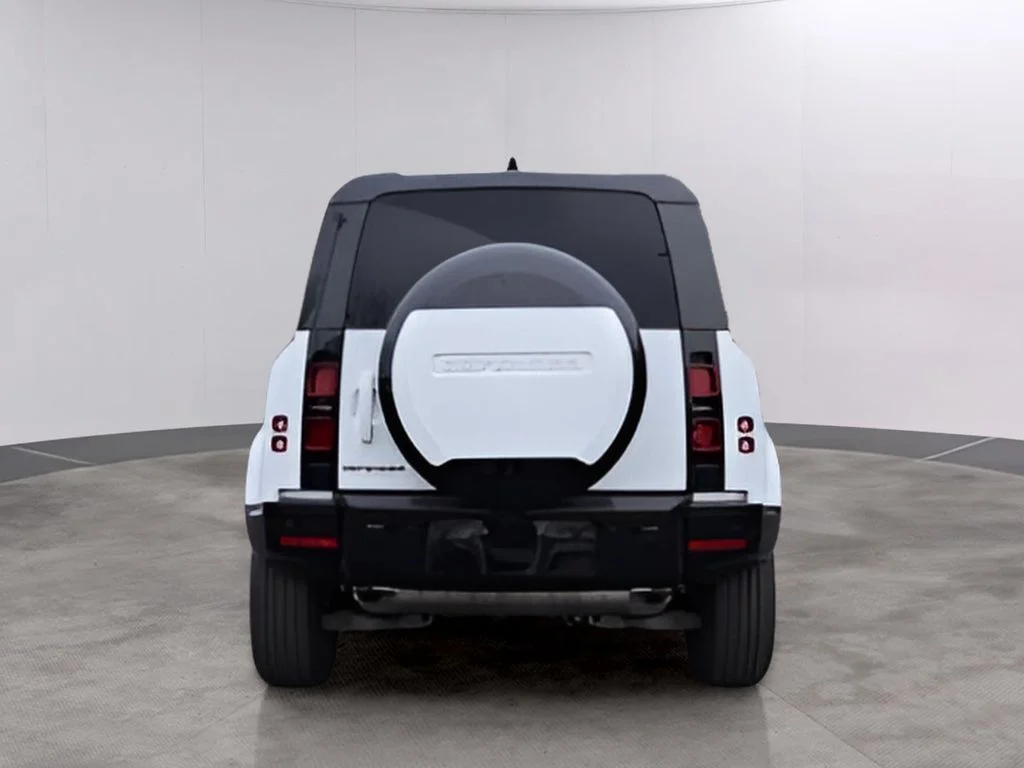 2024 Land Rover Defender X-Dynamic SE - Photo 6