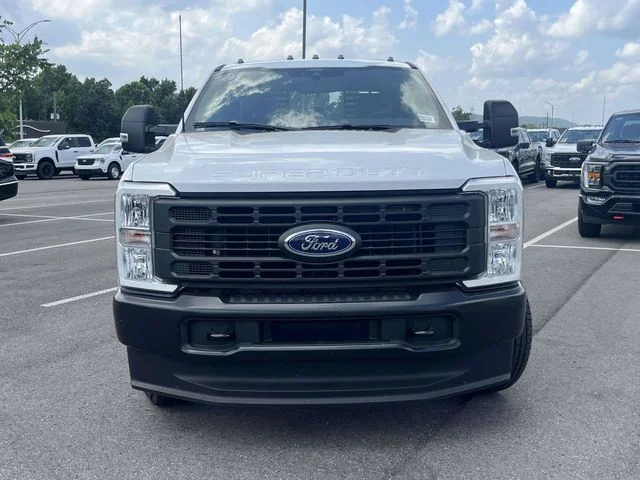 New 2026 Oxford White Ford XL image 8