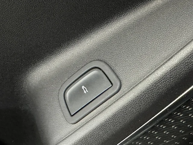 Used 2025 GRAY BUICK Preferred image 28