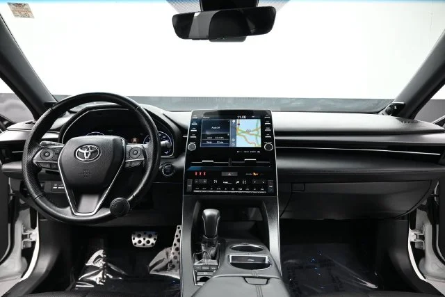 Used 2019 Pearl Toyota Touring image 21