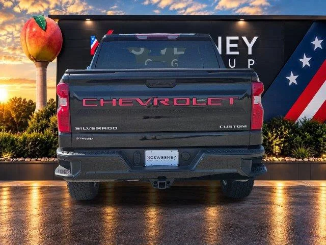 Used 2025 Black Chevrolet Custom image 4