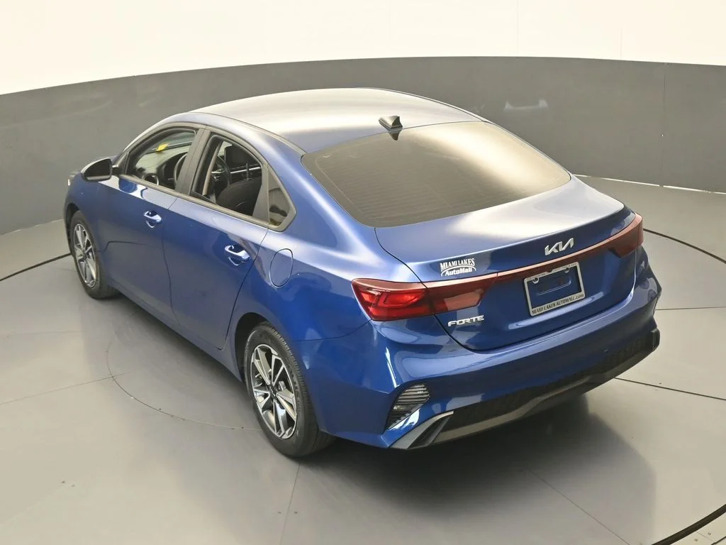 Used 2023 Deep Sea Blue Kia LXS image 40
