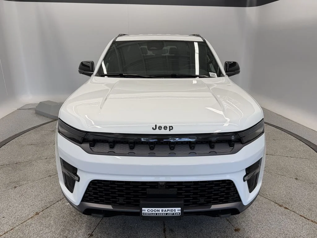 New 2026 Bright White Clear-Coat Exterior Paint Jeep Limited Altitude image 3