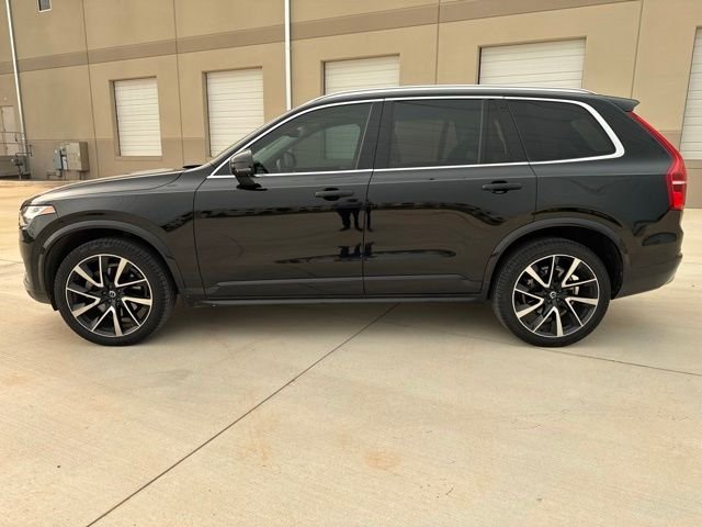 Used 2022 Black Volvo T6 Momentum image 8