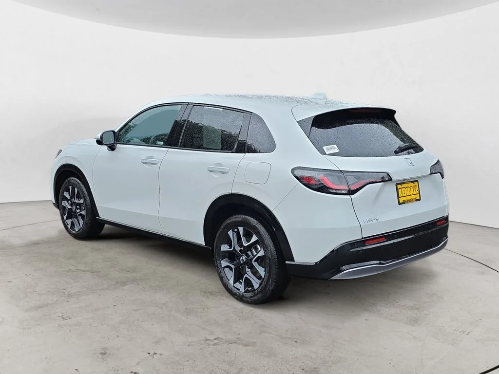 2027 Honda HR-V EX-L - Photo 7
