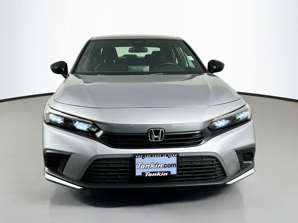 Used 2023 Lunar Silver Metallic Honda Sport image 3