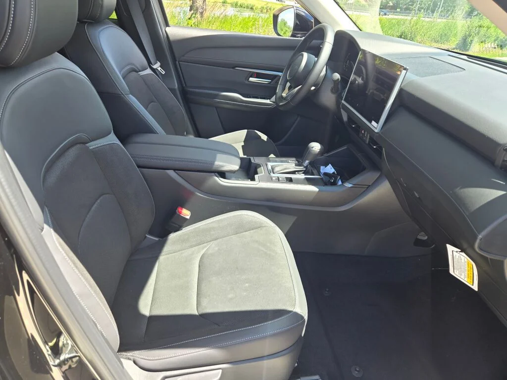 New 2026 Jet Black Mica Mazda 2.5 S Select AWD image 4