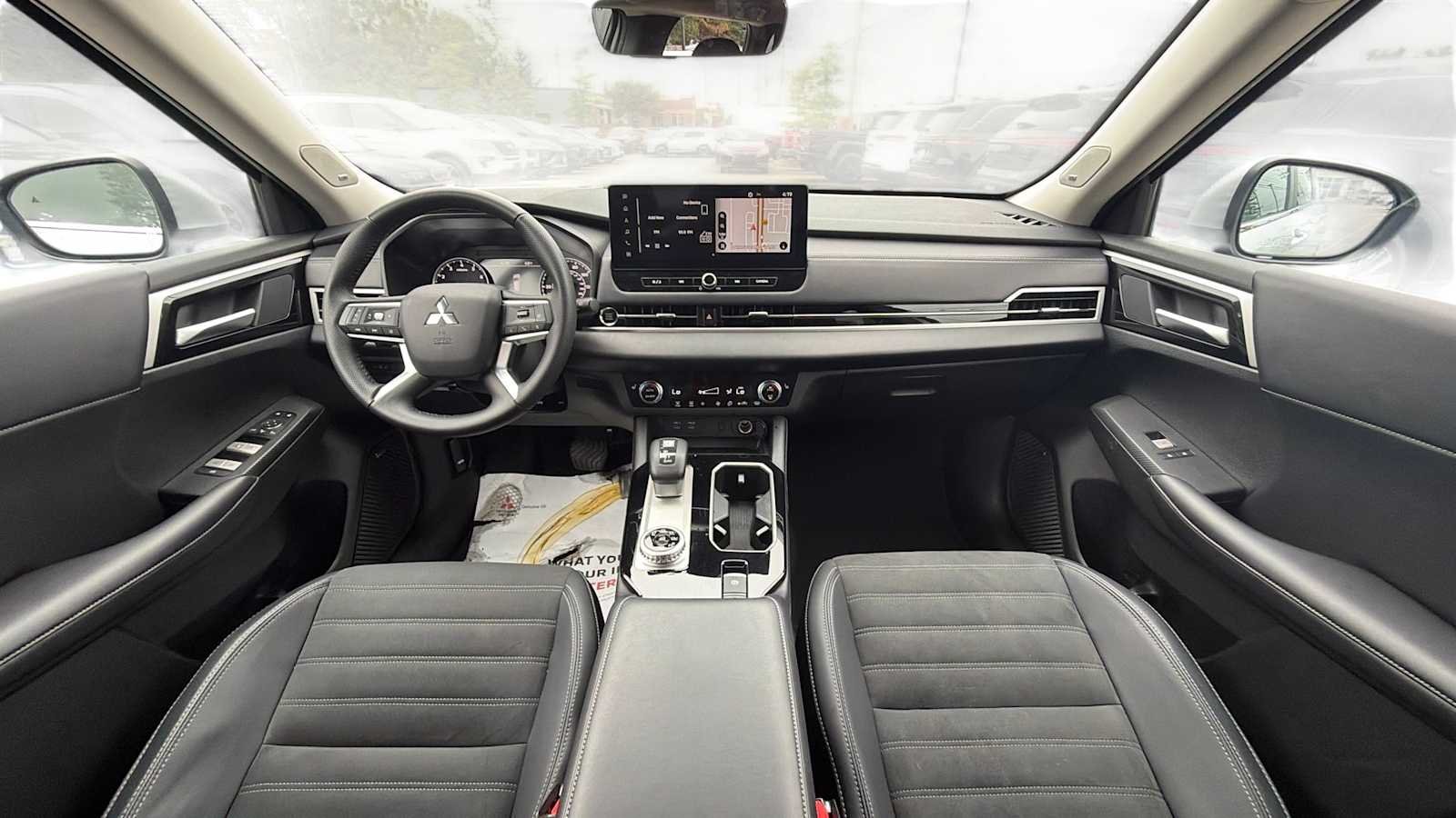 Used 2025 Alloy Silver Metallic Mitsubishi SE image 23