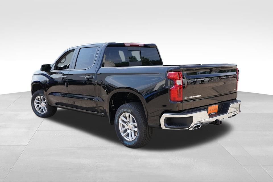 New 2026 Black Chevrolet LT image 5