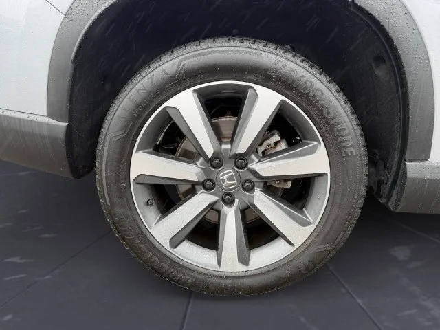 Certified Used 2025 Silver Honda Elite image 94