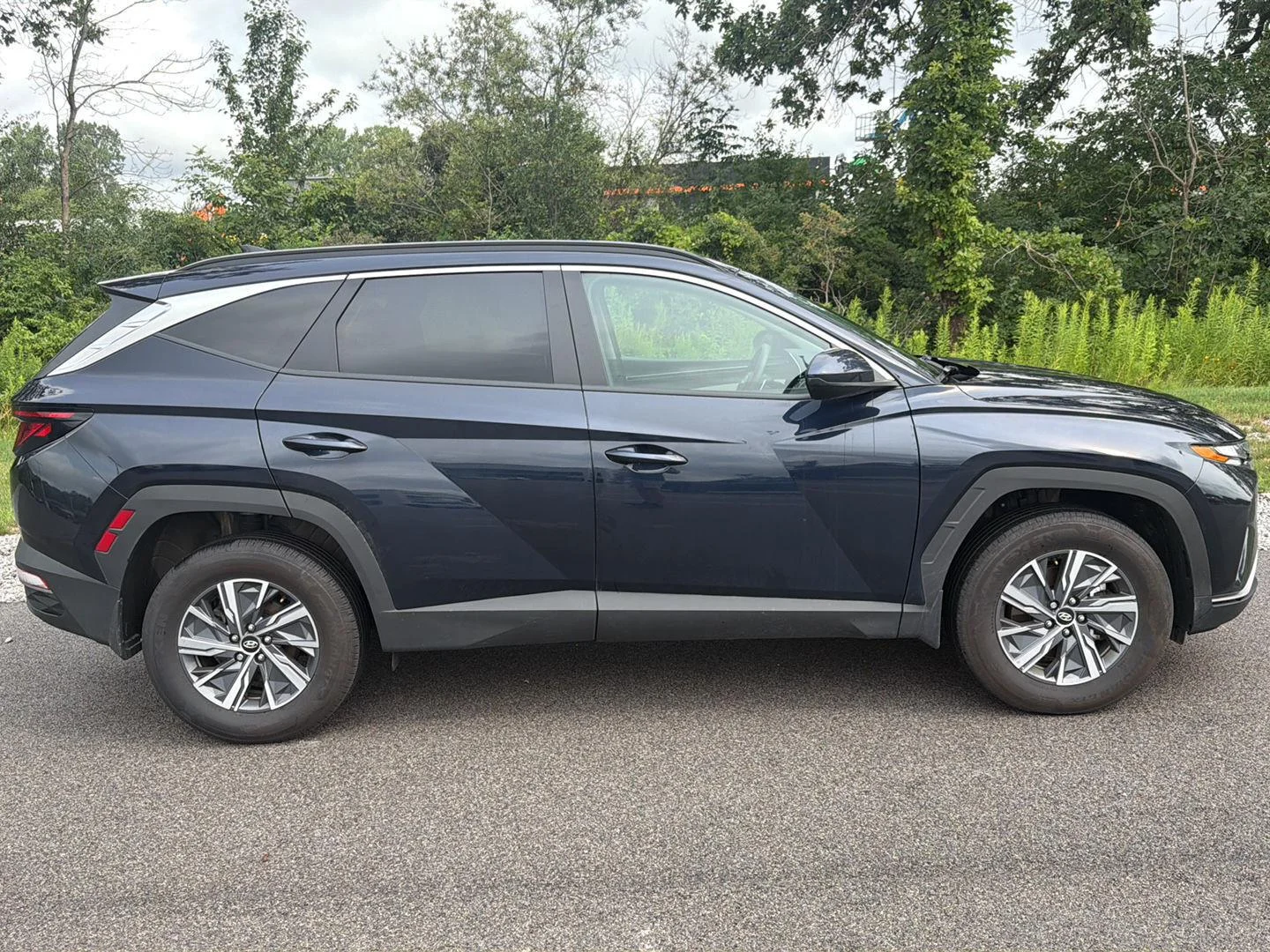 Used 2024 Deep Sea Hyundai Blue image 3
