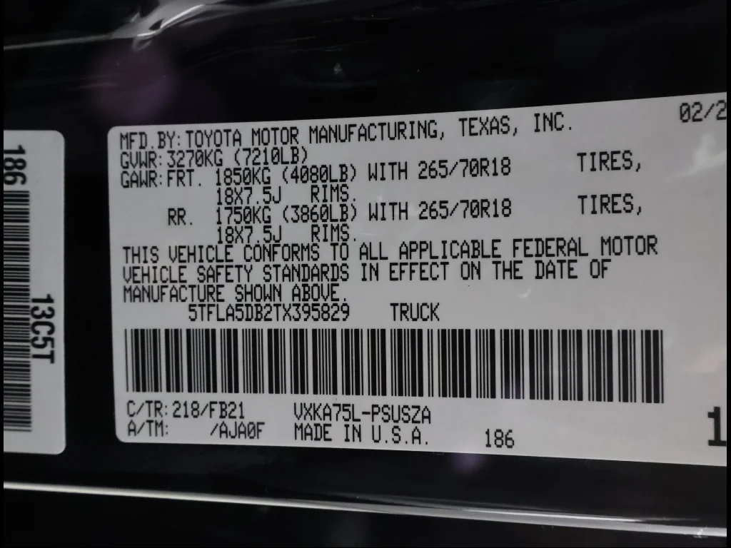 2026 Toyota Tundra SR5 - Photo 18