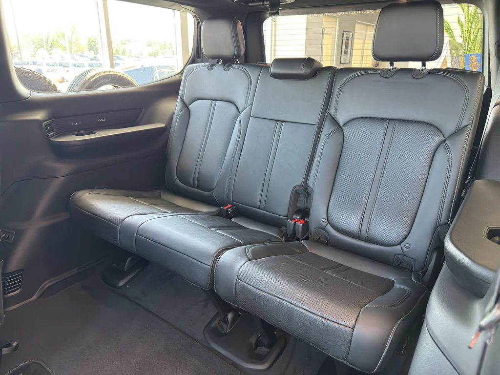 New 2026 Velvet Red Pearlcoat (DISC) Jeep Limited Altitude image 22