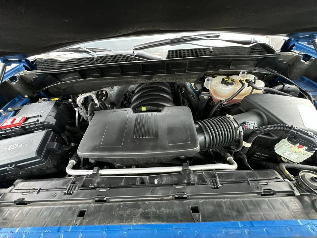 Certified Used 2023 DYNAMIC BLUE METALLIC GMC AT4X image 26