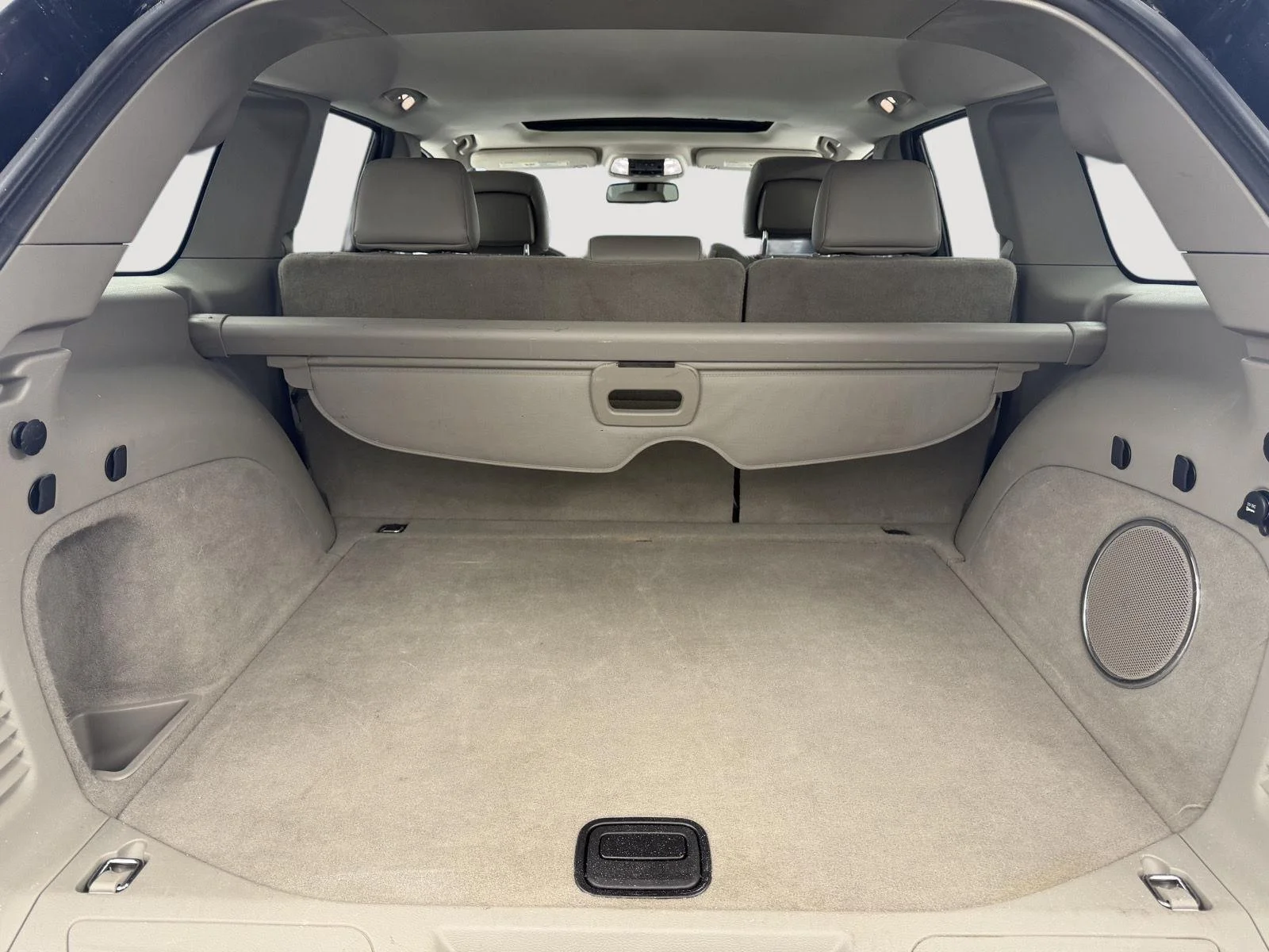 Used 2011 Dark Charcoal Pearl Jeep Laredo image 22