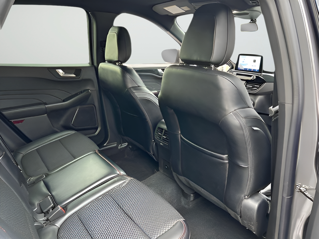 Used 2025 Gray Ford ST-Line image 24