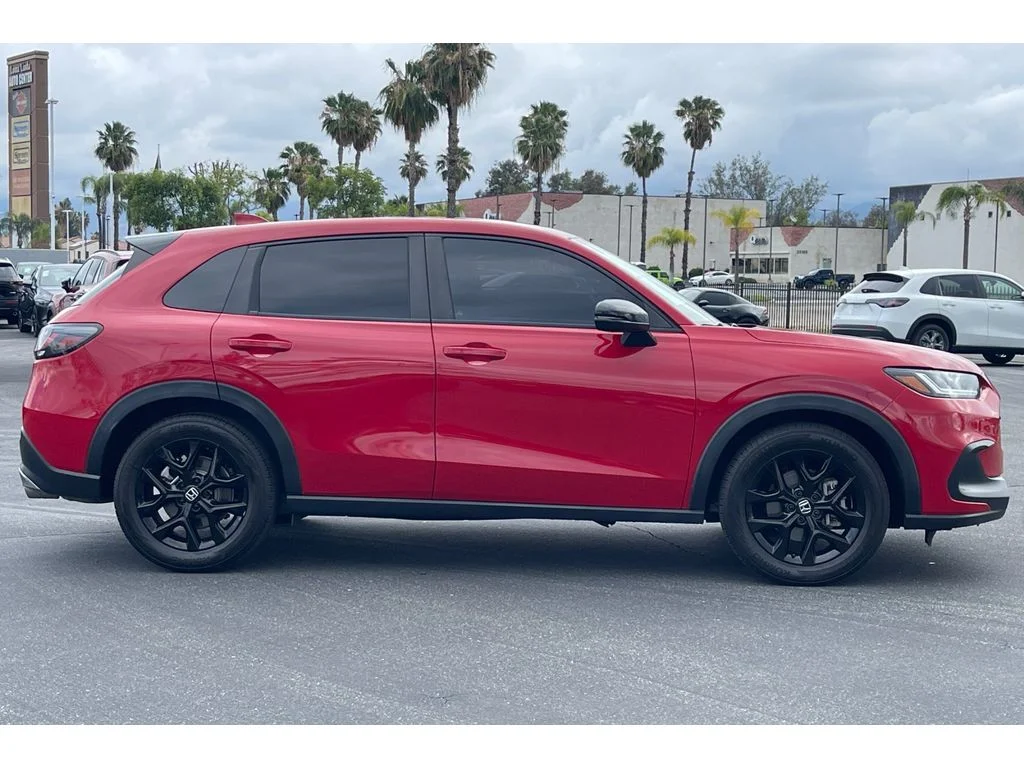 Used 2023 MILANO RED Honda Sport image 7