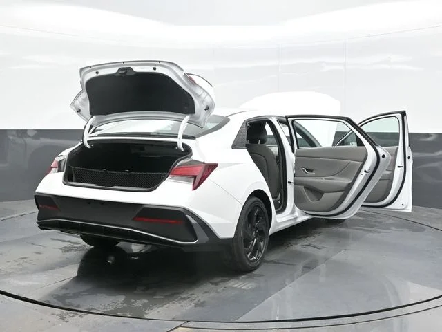 New 2026 White Hyundai SEL Sport image 29