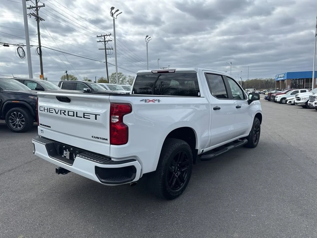 Used 2024 Summit White Chevrolet Custom image 5