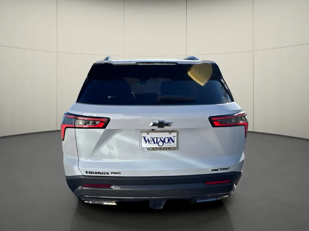 New 2027 Polar White Tricoat Chevrolet ACTIV image 4