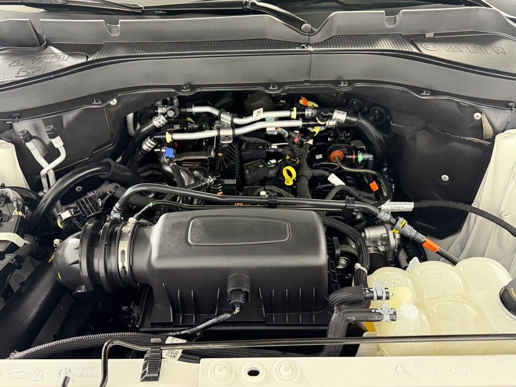 Used 2023 White Ford XLT image 31