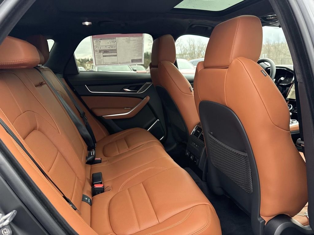 2026 Jaguar F-Pace R-Dynamic S - Photo 14