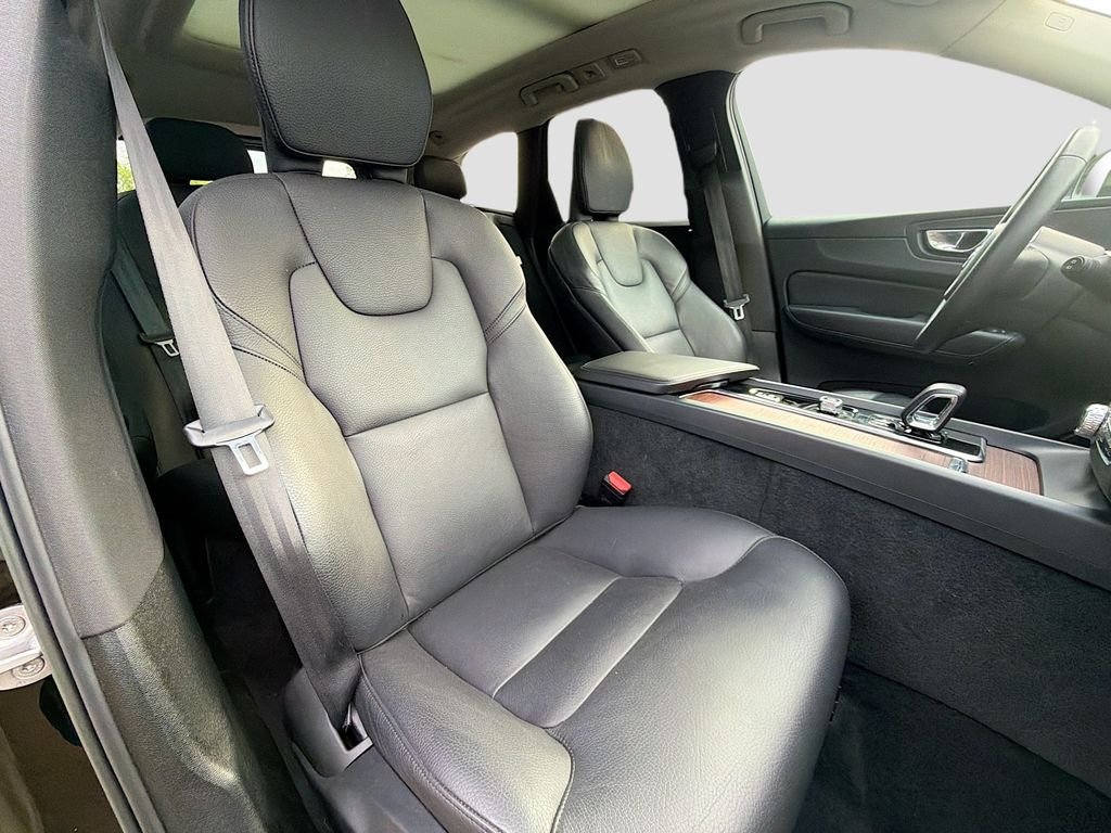 2023 Volvo XC60 Plus - Photo 28