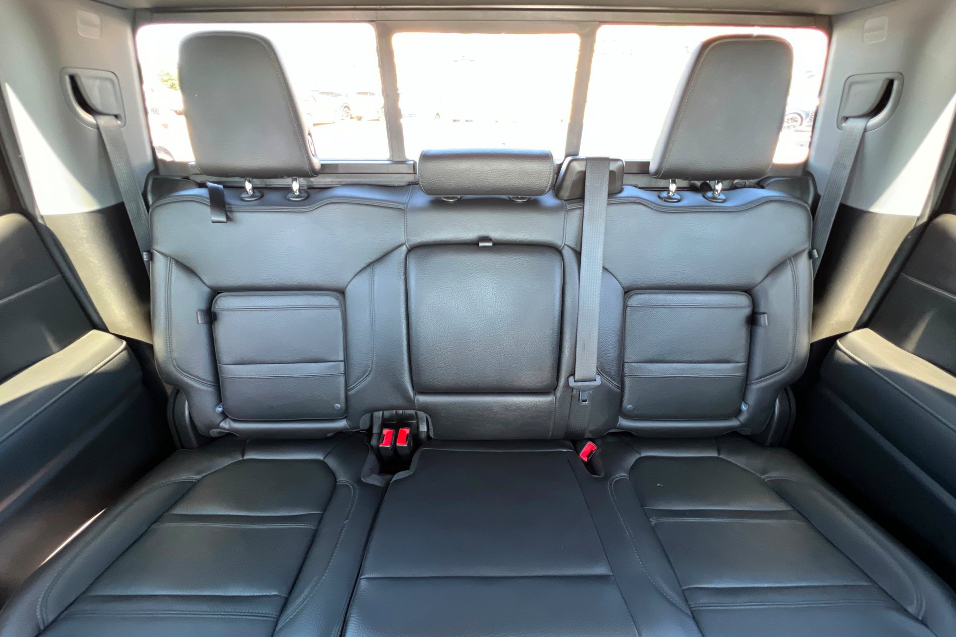 Used 2020 Satin Steel Metallic GMC Denali image 25