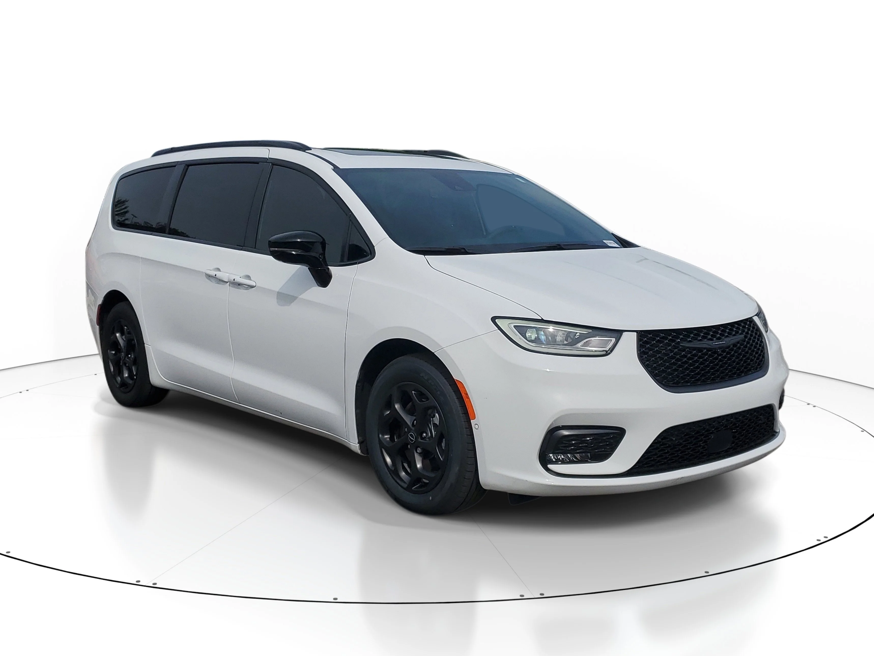 2025 Chrysler Pacifica Hybrid Select Premium S-Appearance PHEV's photo