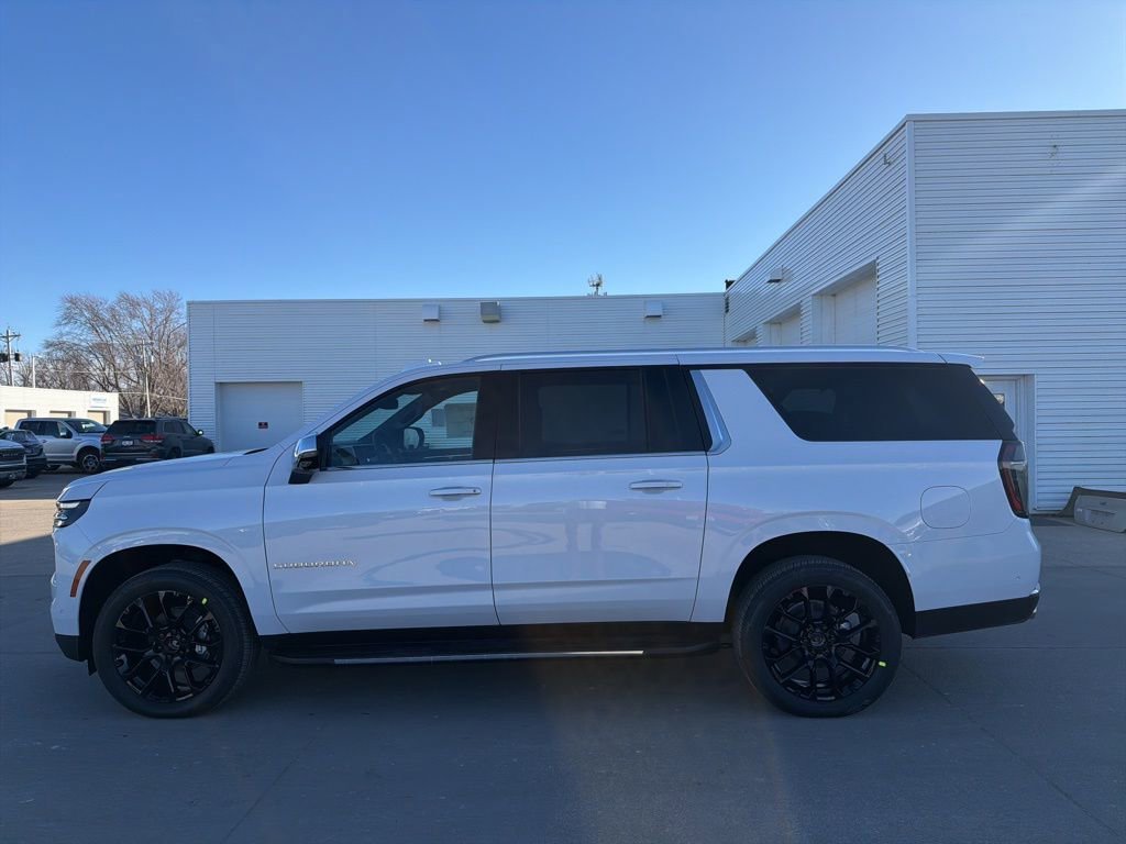 2026 Chevrolet Suburban Premier - Photo 8