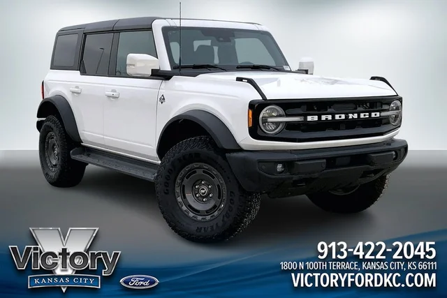 2025 Ford Bronco Outer Banks