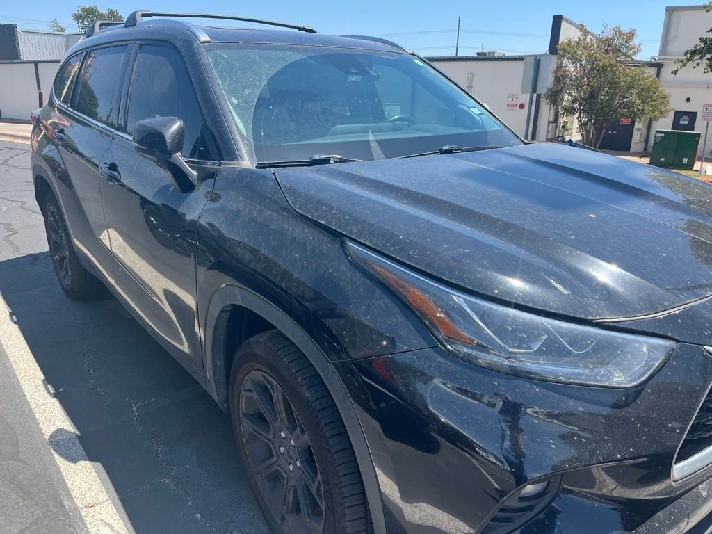 Used 2023 Midnight Black Metallic Toyota XLE image 3