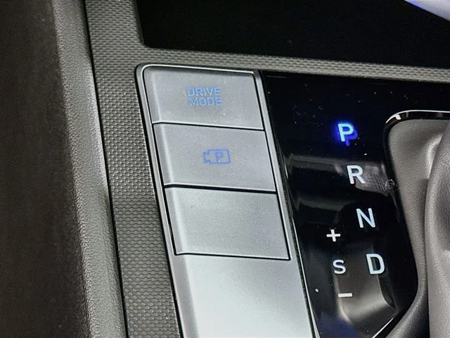 New 2026 Black Hyundai SE image 18