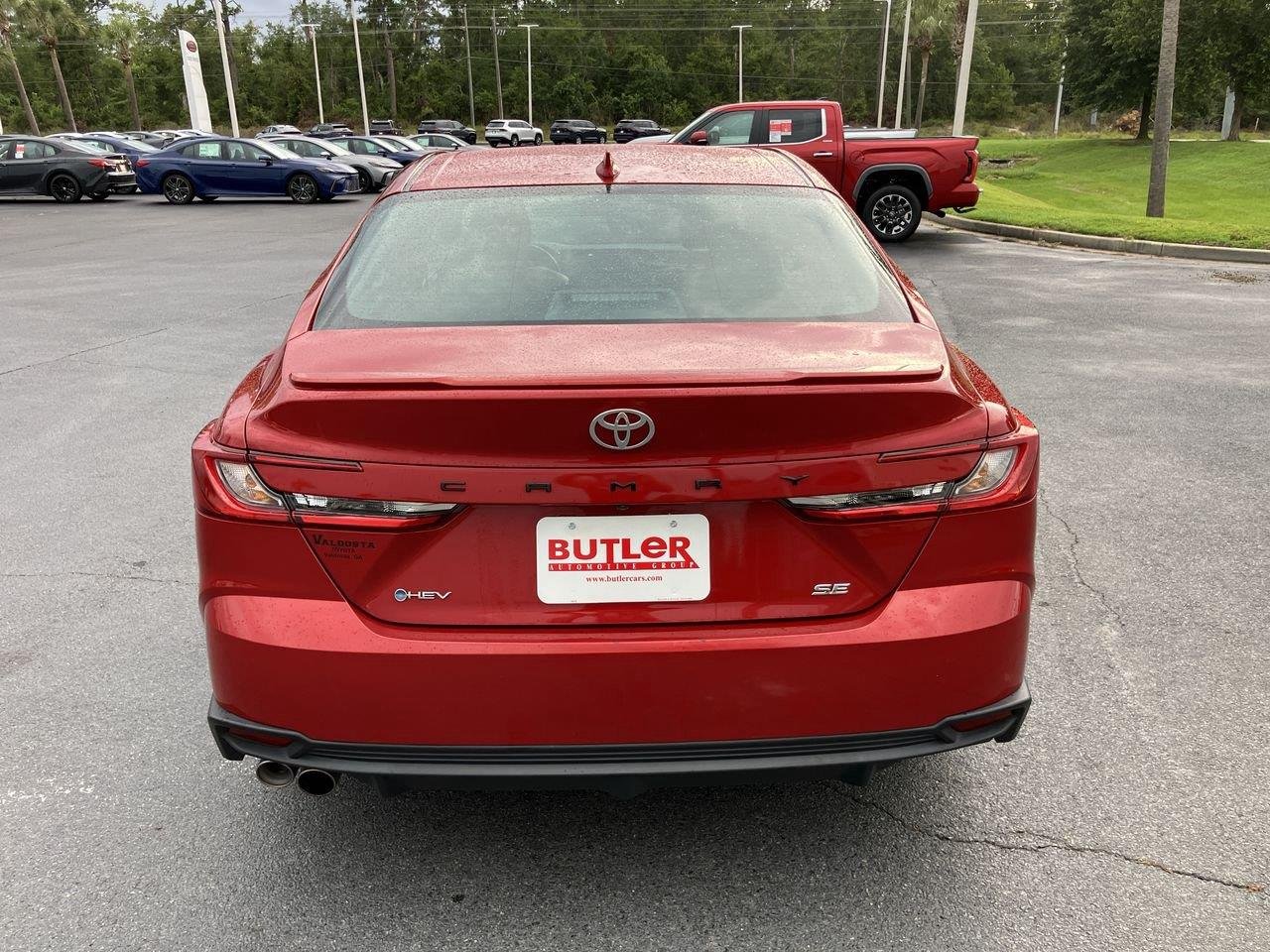 Used 2025 Red (Supersonic Red) Toyota SE image 4