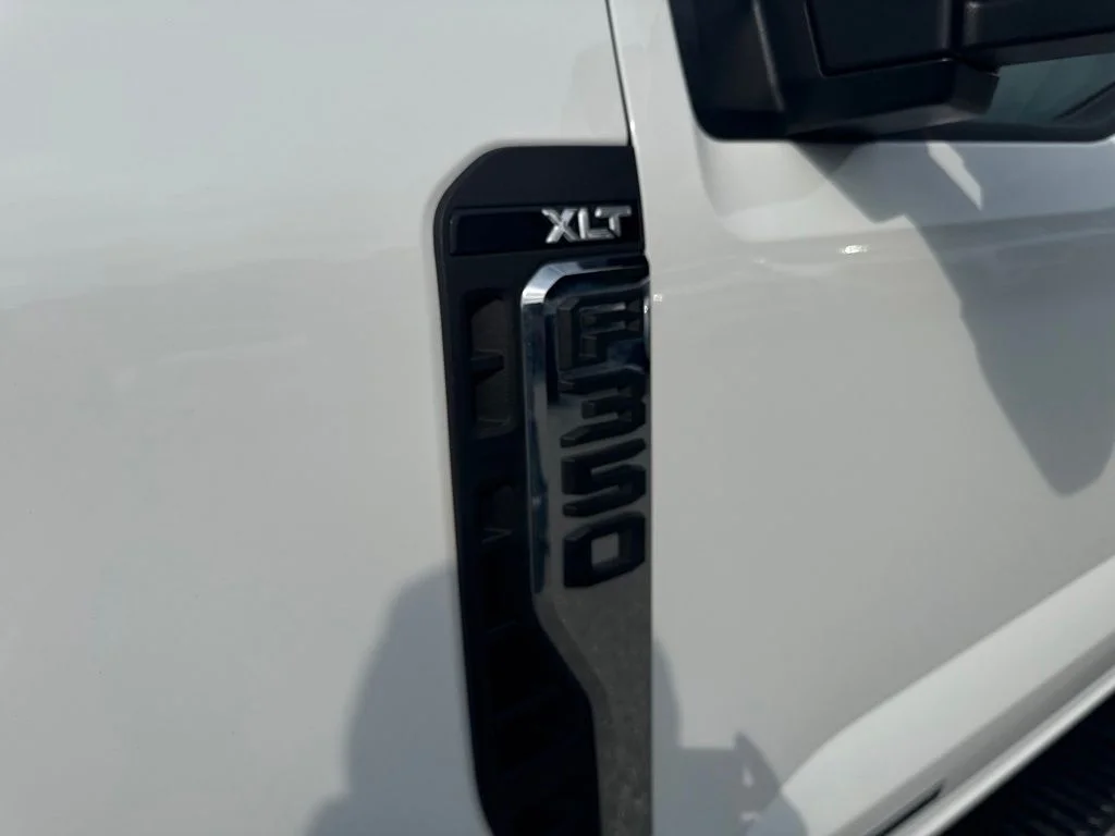 Used 2024 White Ford XLT image 25