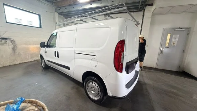 Used 2022 White Ram Base image 3