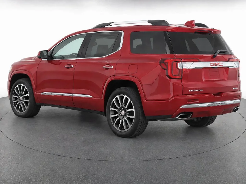 2020 GMC Acadia Denali - Photo 4