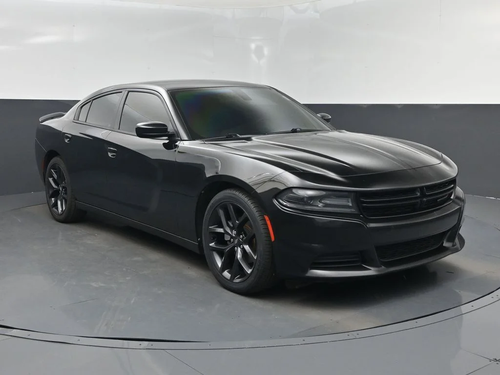Used 2021 Black Dodge SXT image 8