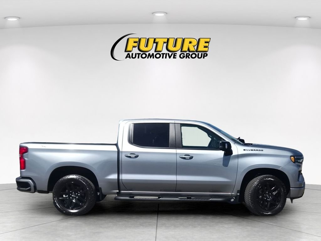 Used 2026 Gray Chevrolet RST image 3