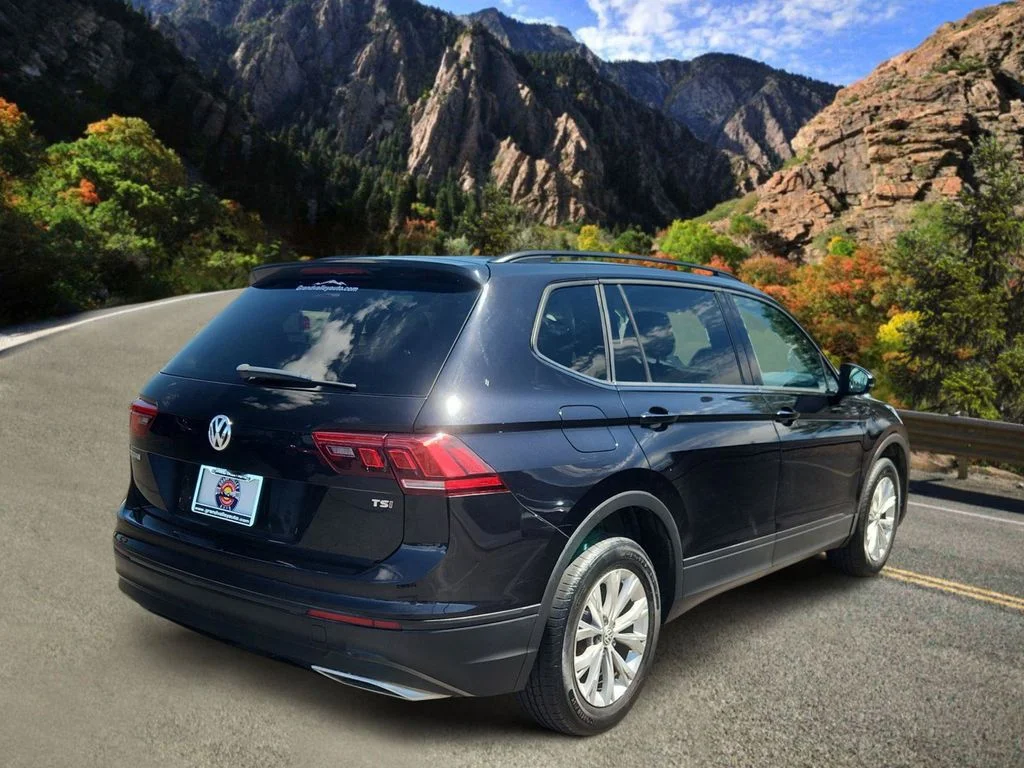 Used 2018 Black Volkswagen 2.0T S image 3