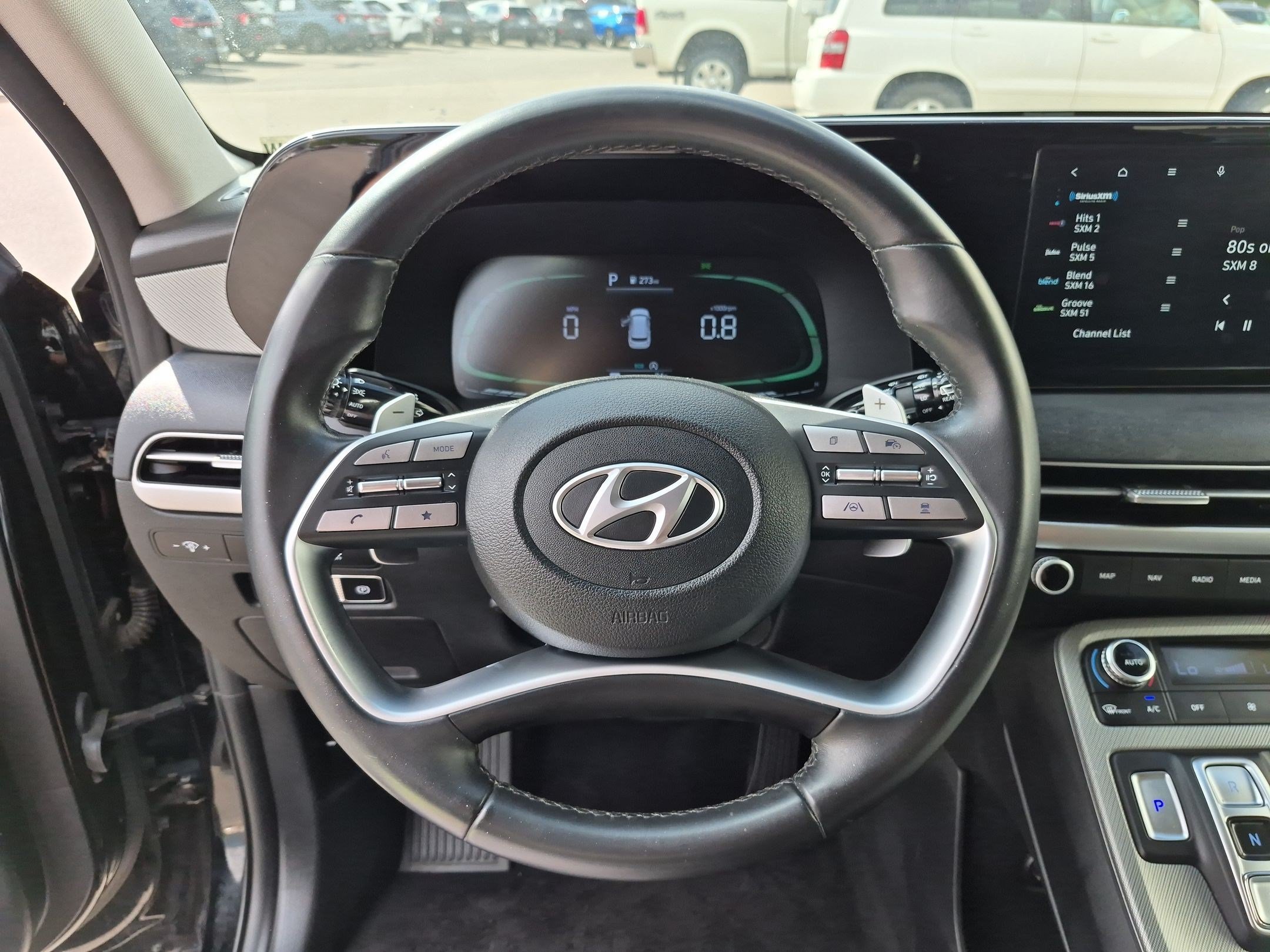 Used 2024 Abyss Black Pearl Hyundai SEL 7P image 17
