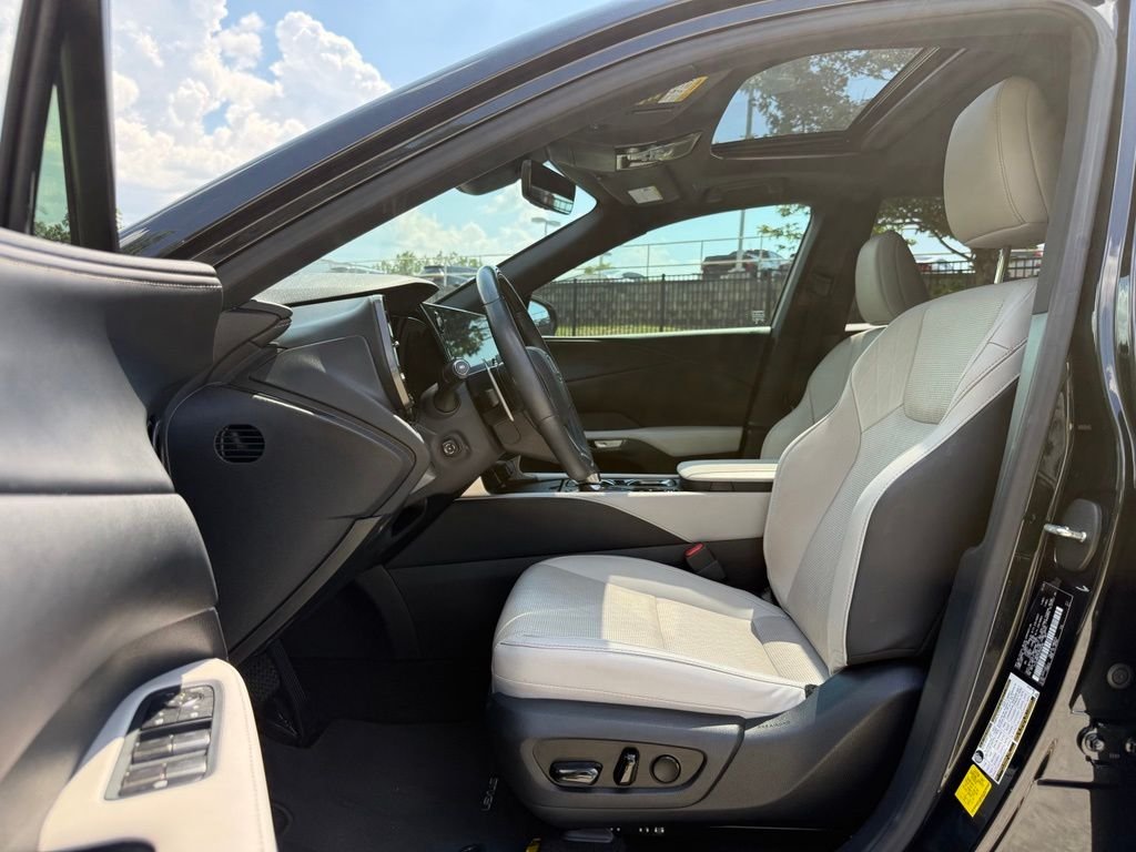 Used 2023 CAVIAR Lexus 350 Premium Plus image 24