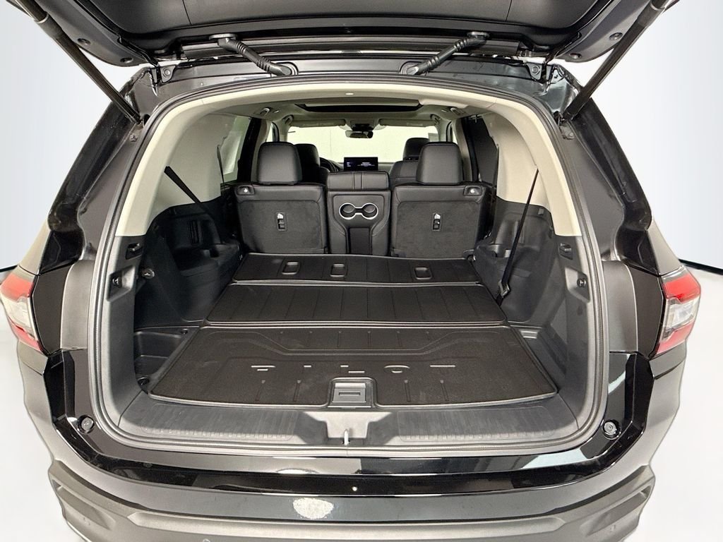 New 2026 Crystal Black Pearl Honda Touring image 30