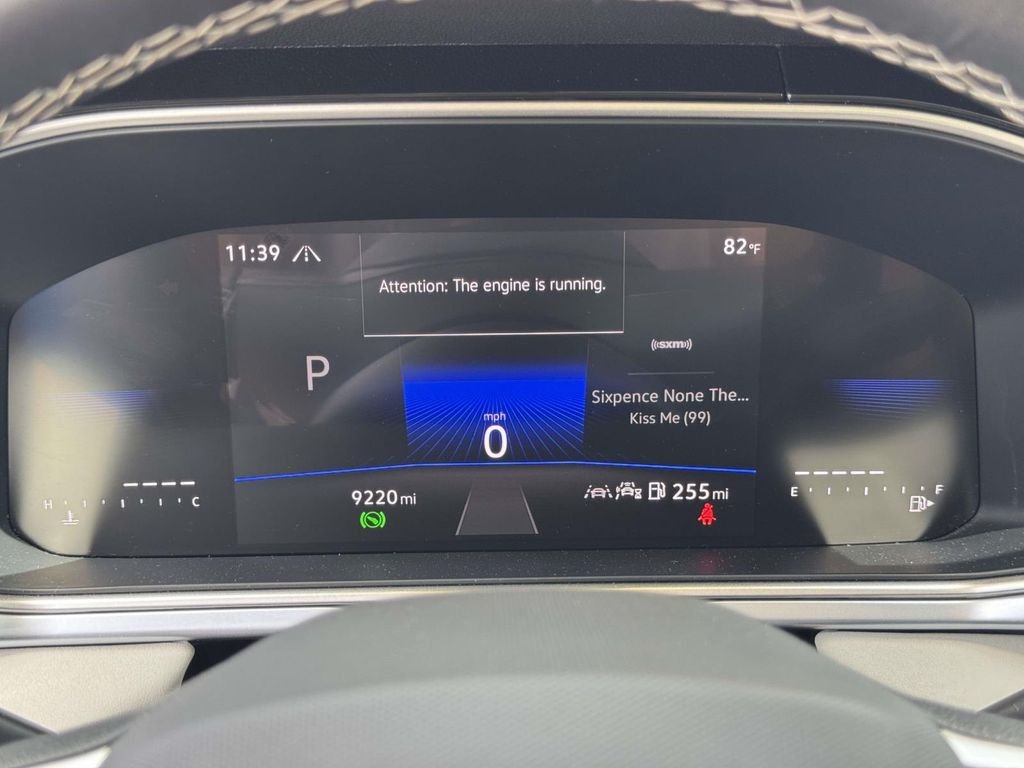 2025 Volkswagen Taos SE - Photo 25