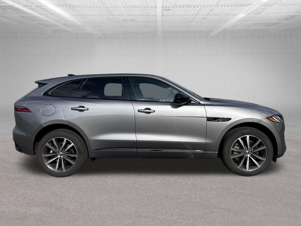 2026 Jaguar F-Pace R-Dynamic S - Photo 6