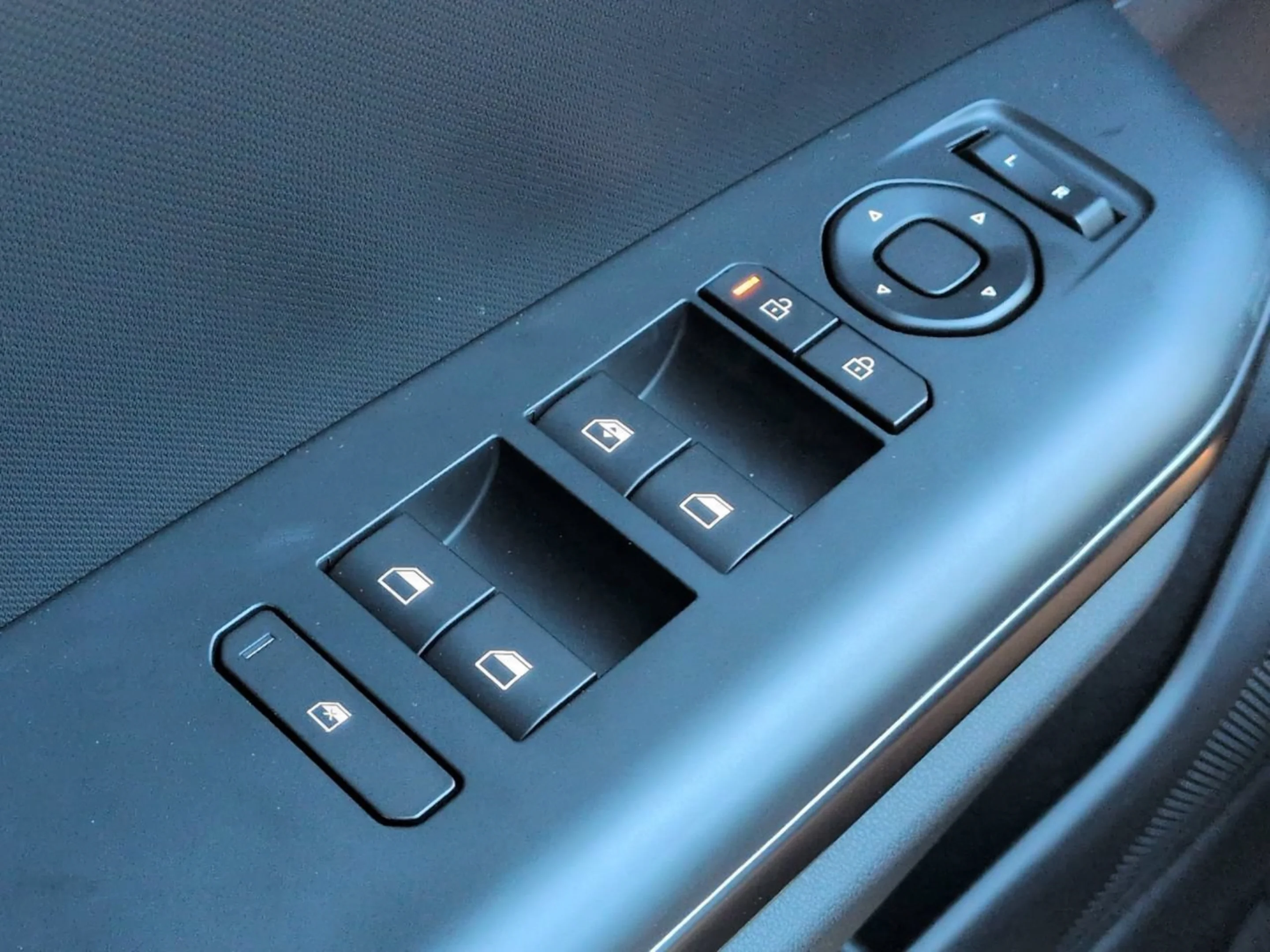 New 2026 Aurora Black Pearl Kia LX image 56
