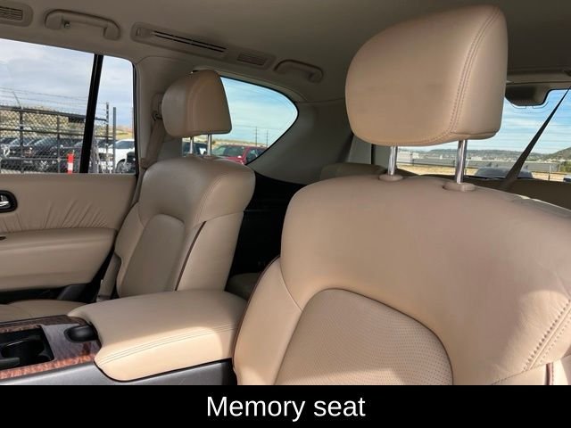 Used 2020 White Nissan Platinum image 24