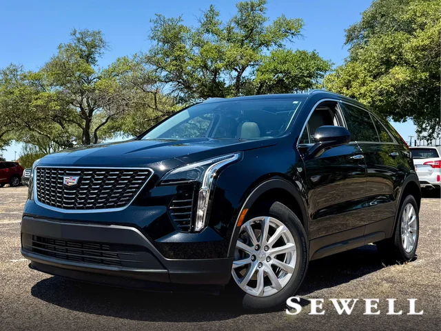 Pre-Owned 2023 Cadillac XT4 Luxury